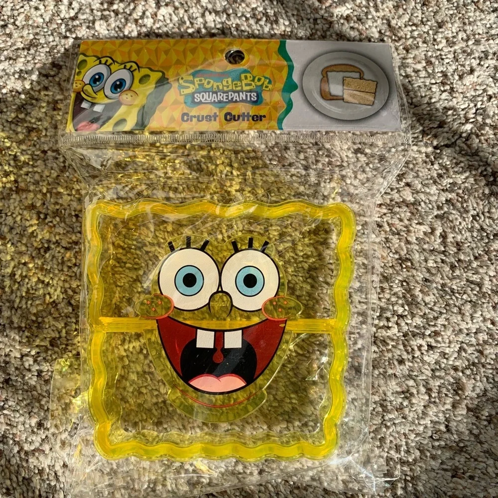 SpongeBob SquarePants Yellow Face Sandwich Cutter